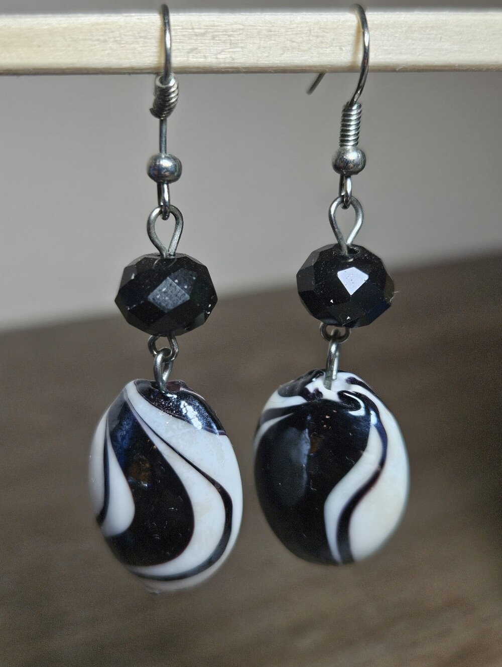 Black and White Swirl Glass Bead Earrings